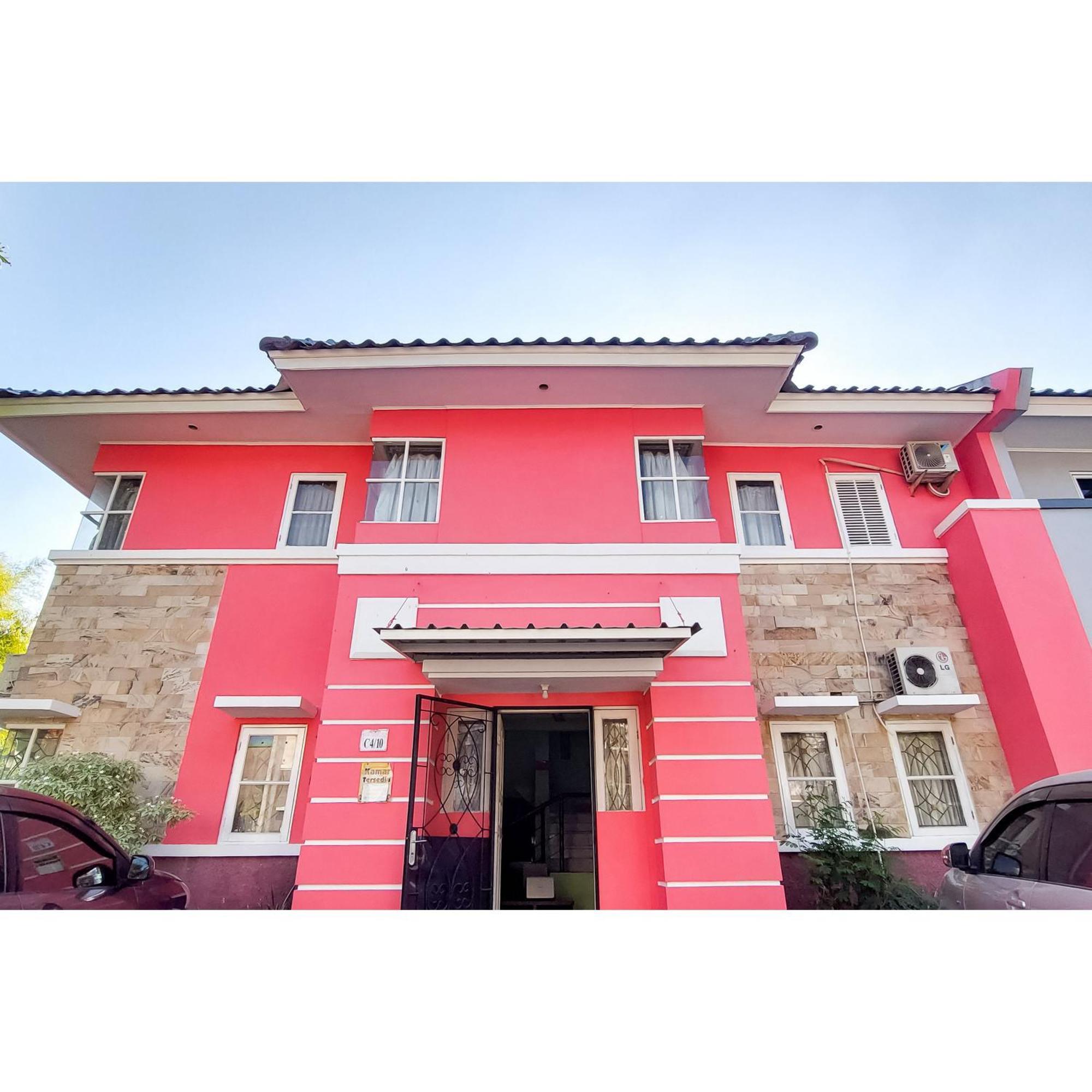 Surya Inn Syariah Cikarang Redpartner Bekasi Eksteriør bilde